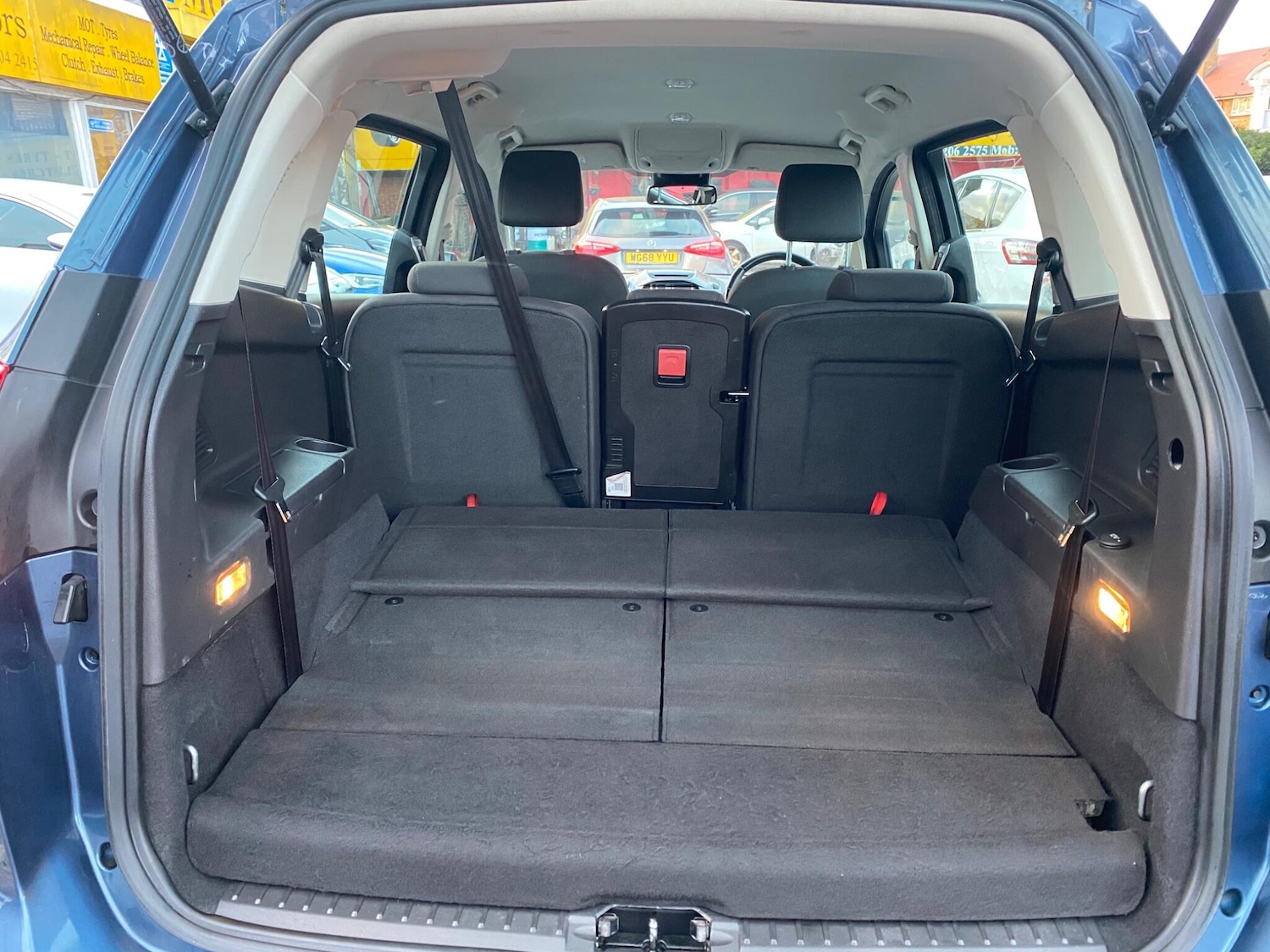 Used Ford Grand C-Max 2019 for sale - 76597343: Photo 37