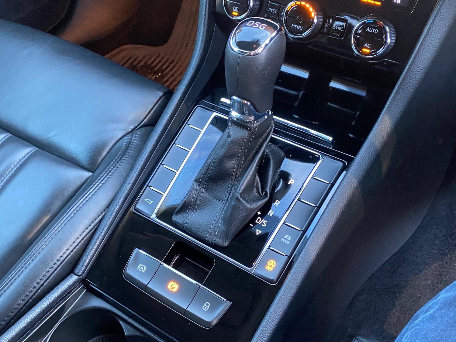 Used Skoda Superb for sale - 77684206: Photo 25