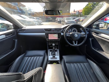 Used Skoda Superb 2019 for sale - 79247775: Photo