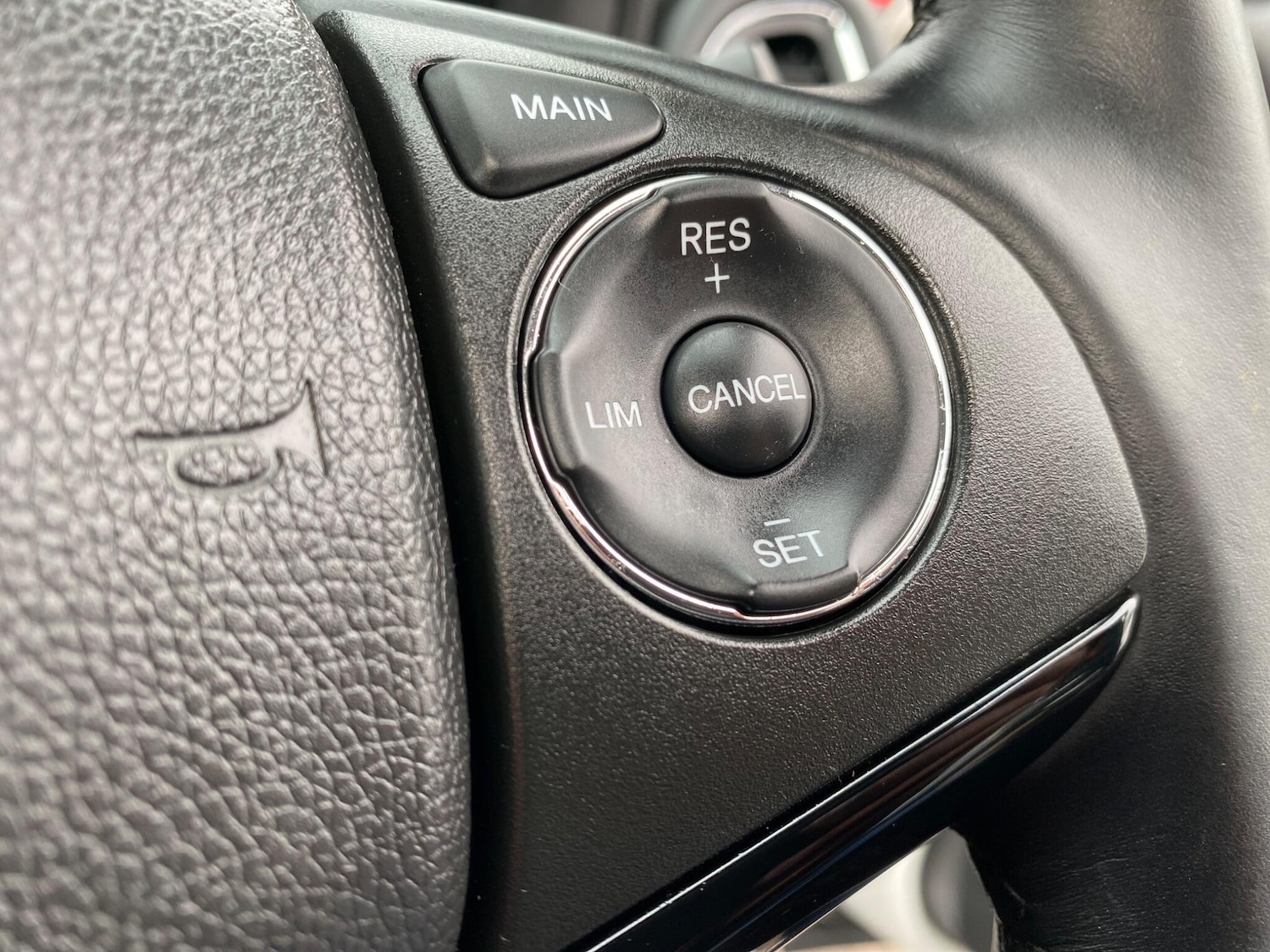 Used Honda HR-V 2015 for sale - 76121426: Photo 27