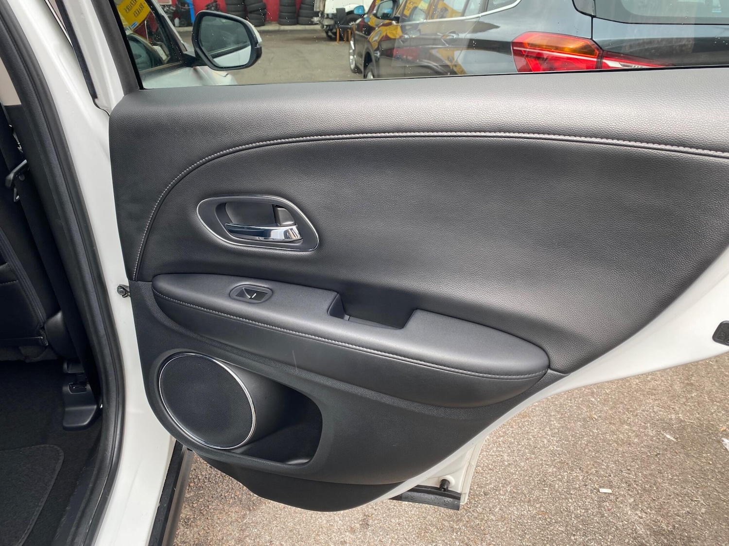 Used Honda HR-V 2015 for sale - 76121426: Photo 29