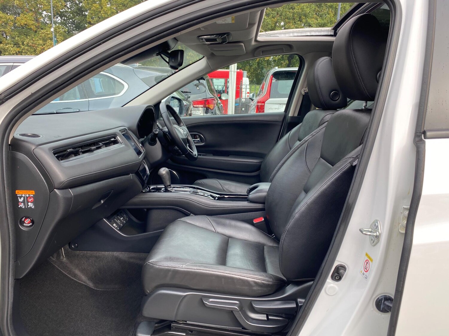 Used Honda HR-V 2015 for sale - 76121426: Photo 34