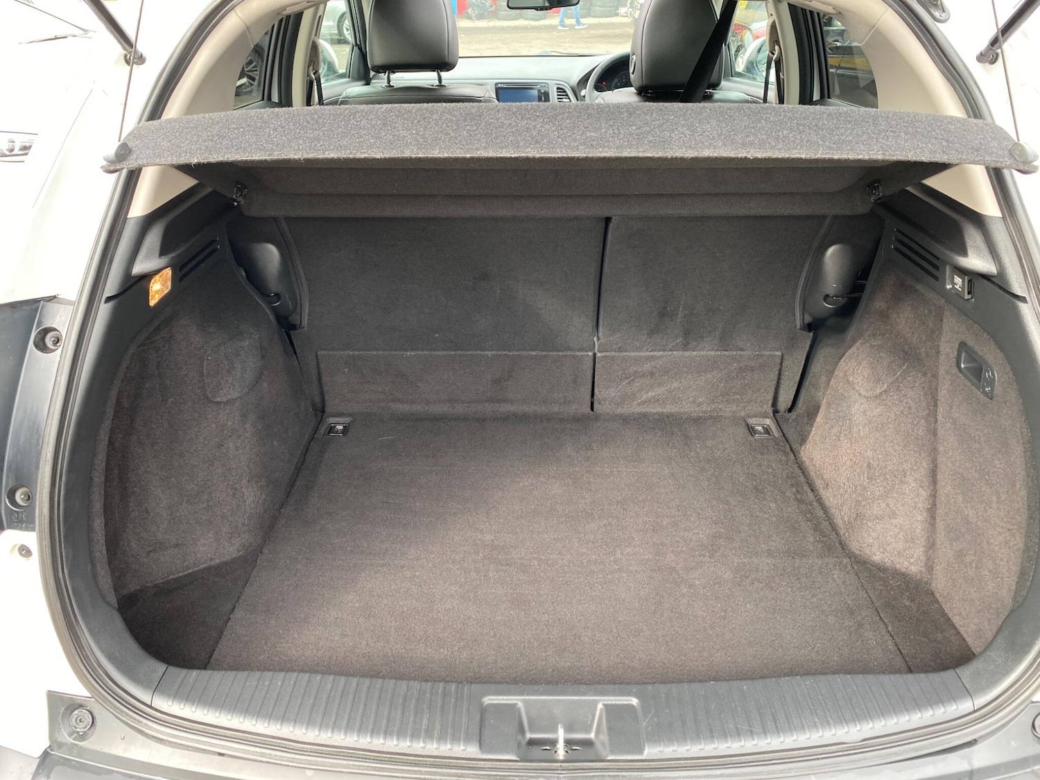 Used Honda HR-V 2015 for sale - 76121426: Photo 36