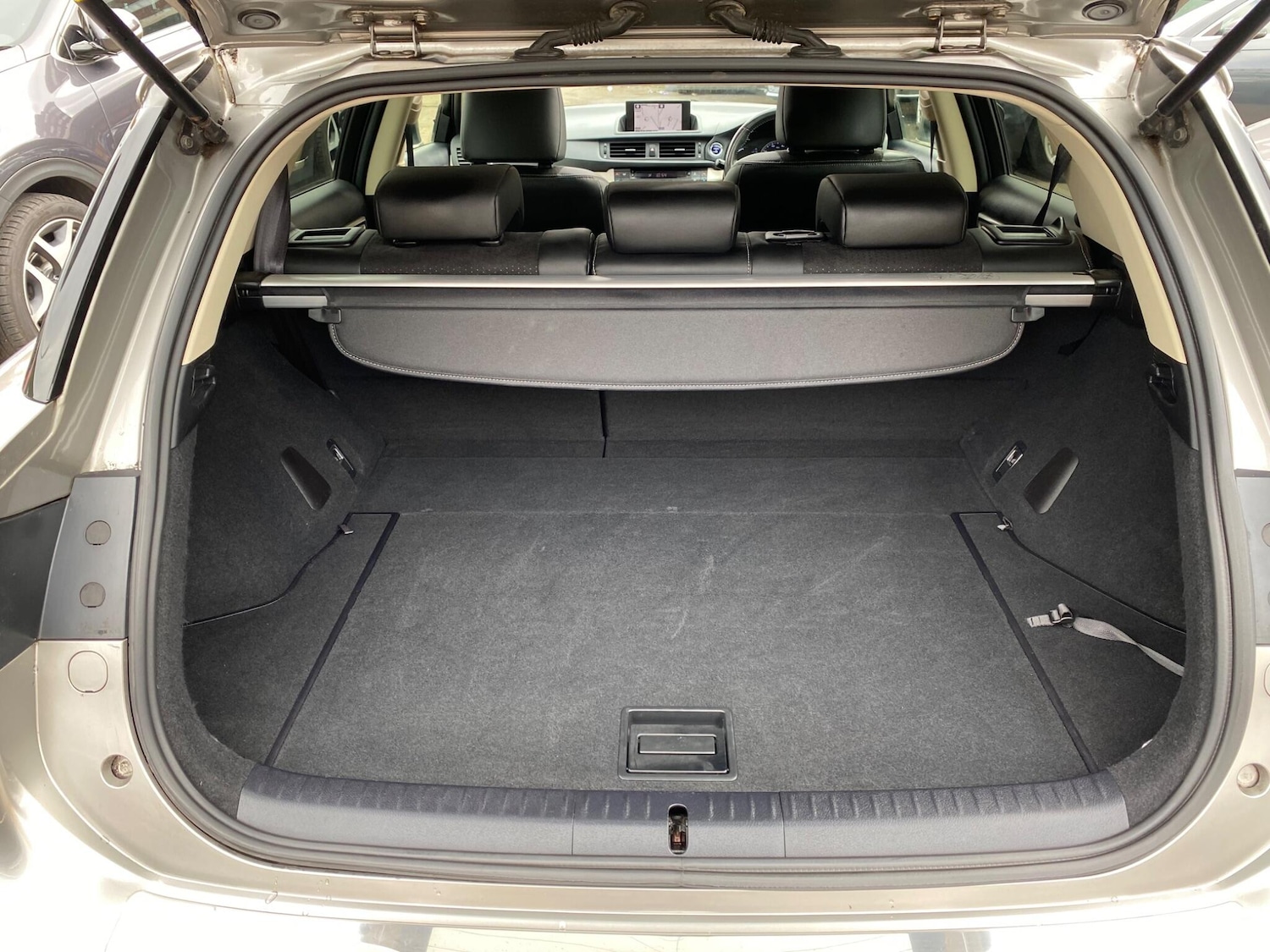 Used Lexus CT for sale - 76992547: Photo 38