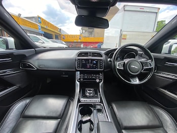Used Jaguar XE 2018 for sale - 78981678: Photo