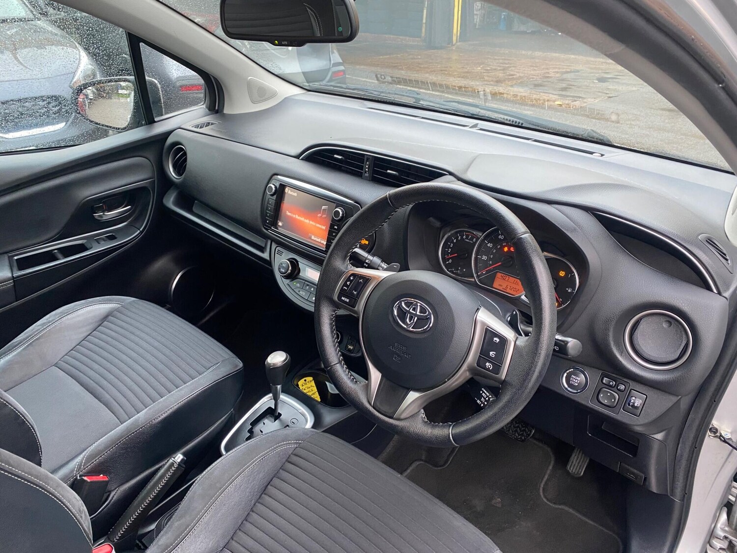 Used Toyota Yaris for sale - 77722919: Photo 17