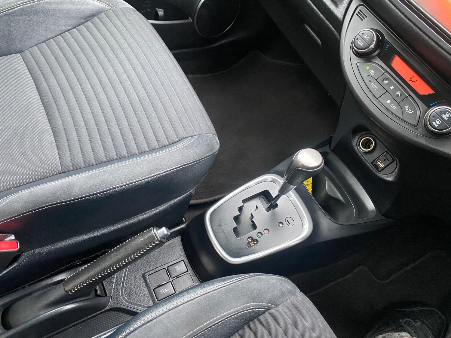 Used Toyota Yaris for sale - 77722919: Photo 21