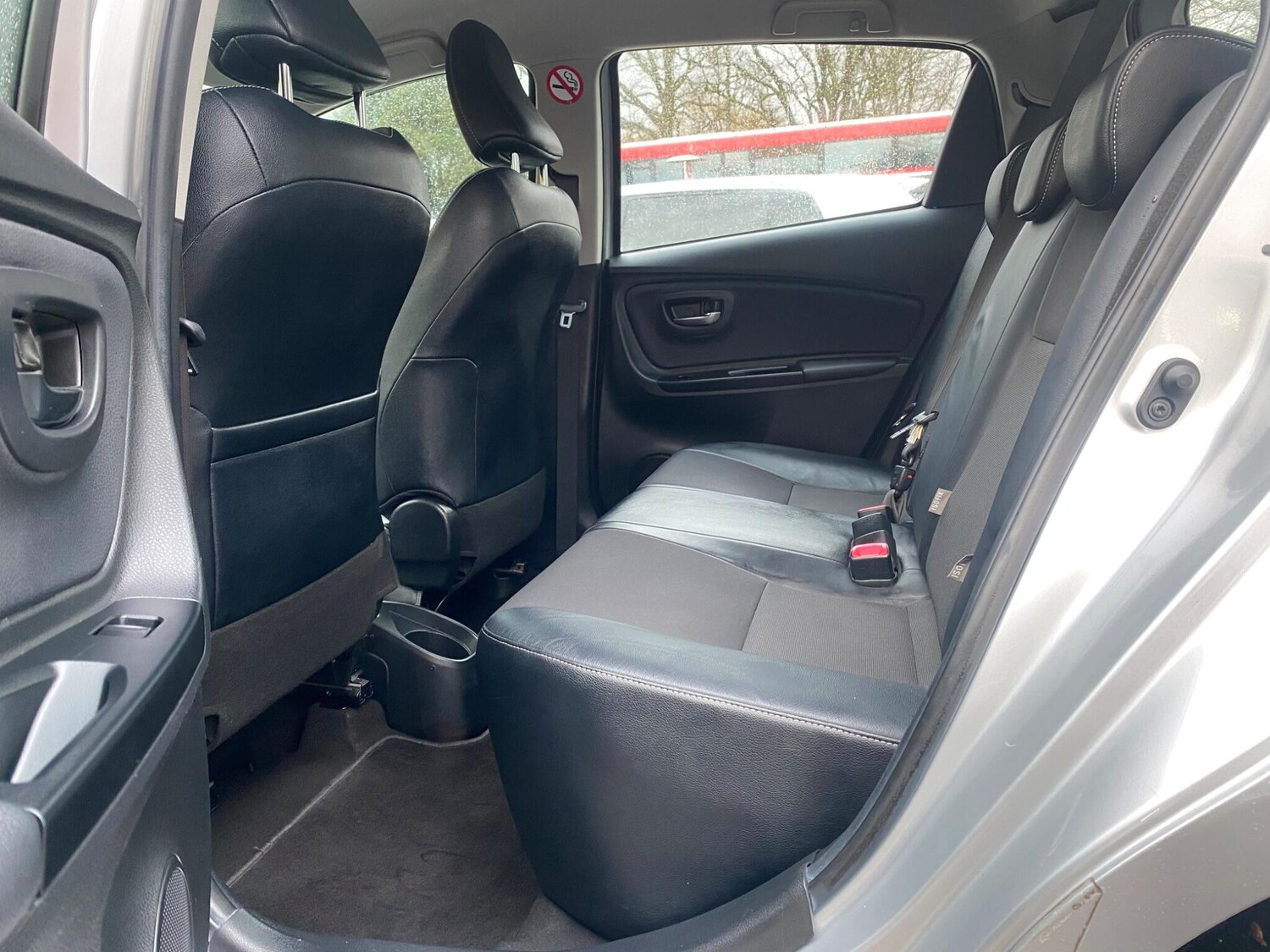 Used Toyota Yaris for sale - 77722919: Photo 30