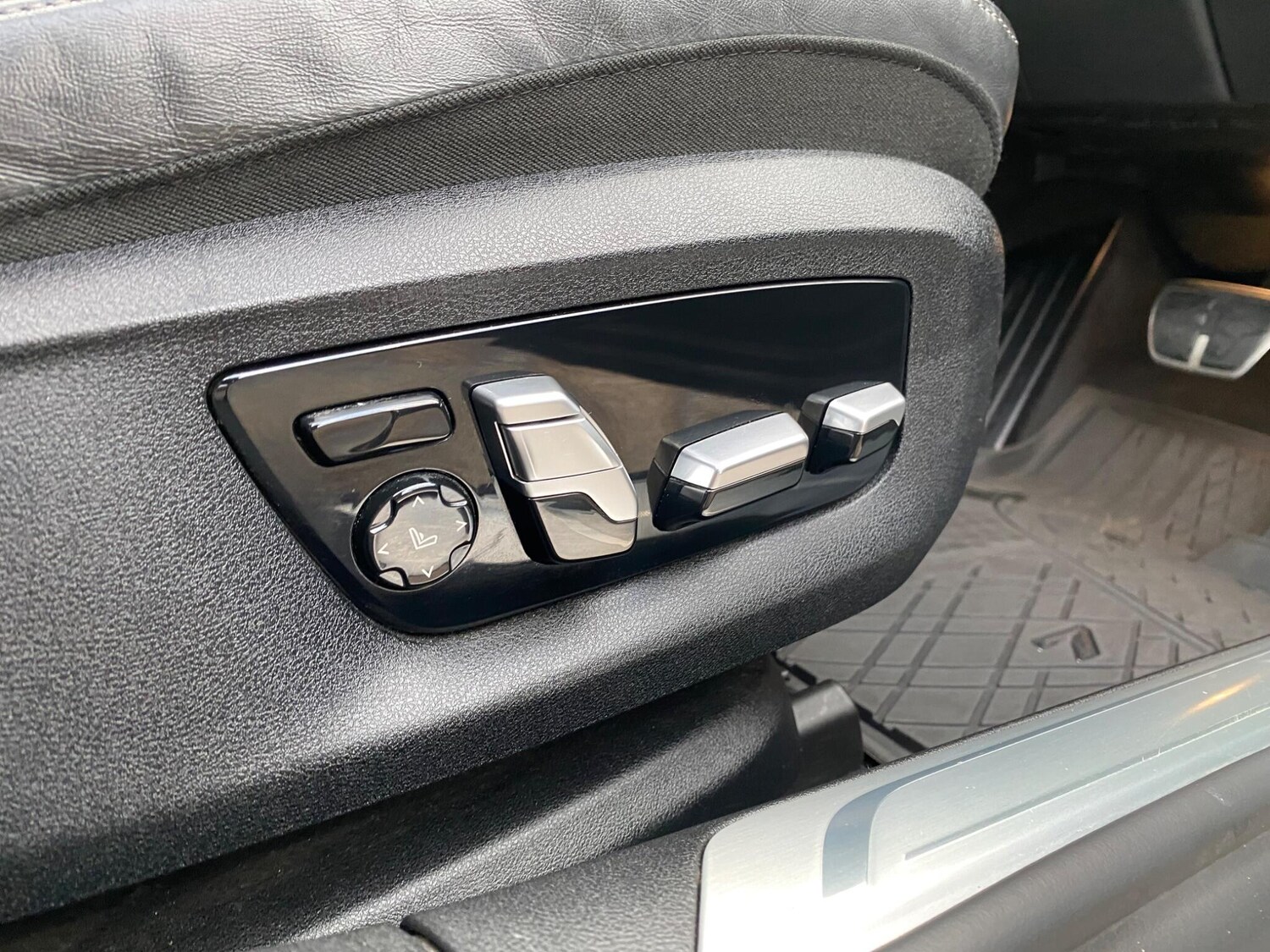 Used BMW 7 Series 2017 for sale - 76562443: Photo 37