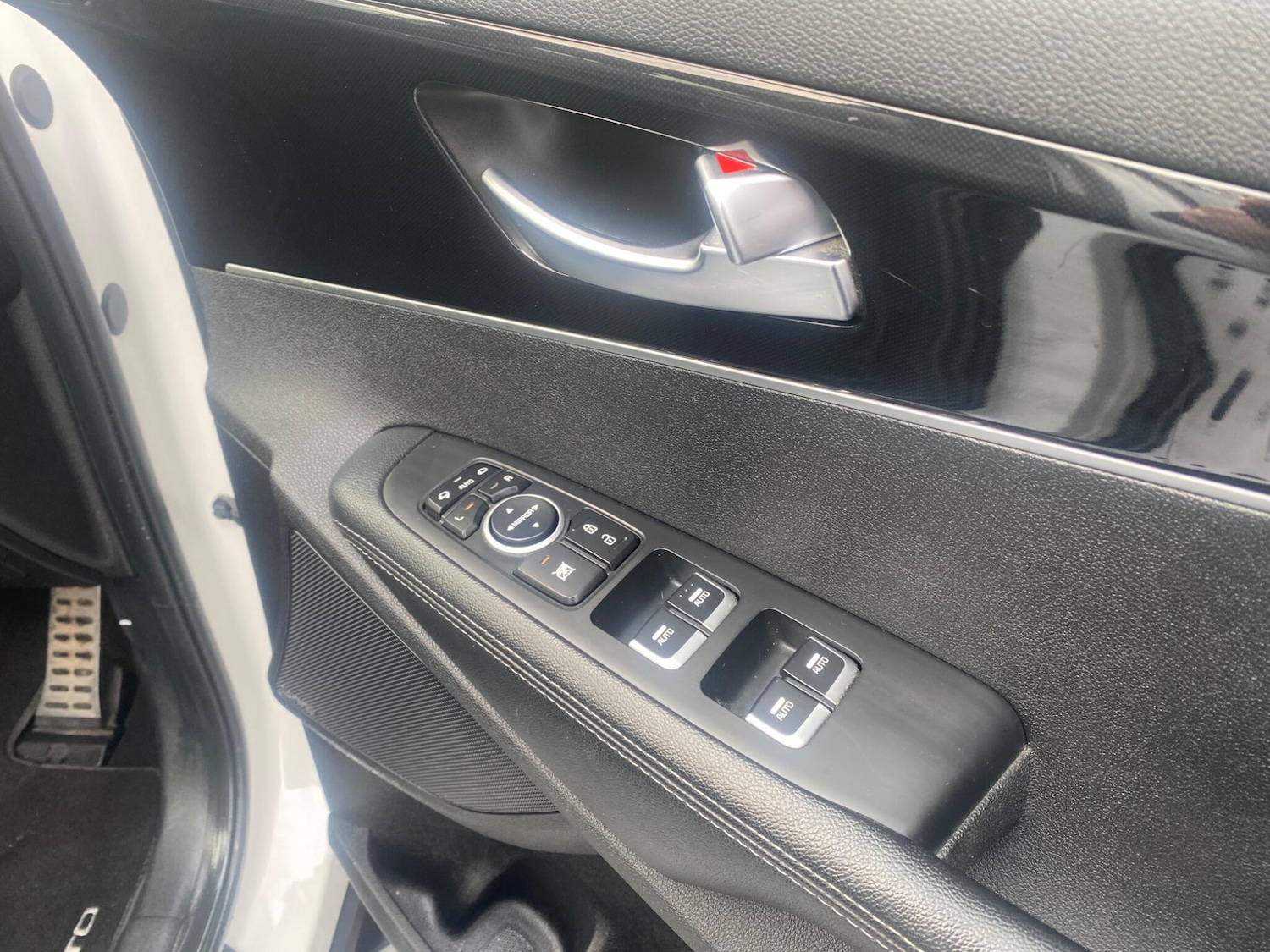 Used Kia Sorento 2017 for sale - 77254959: Photo 32