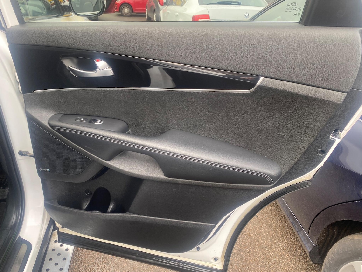 Used Kia Sorento 2017 for sale - 77254959: Photo 37