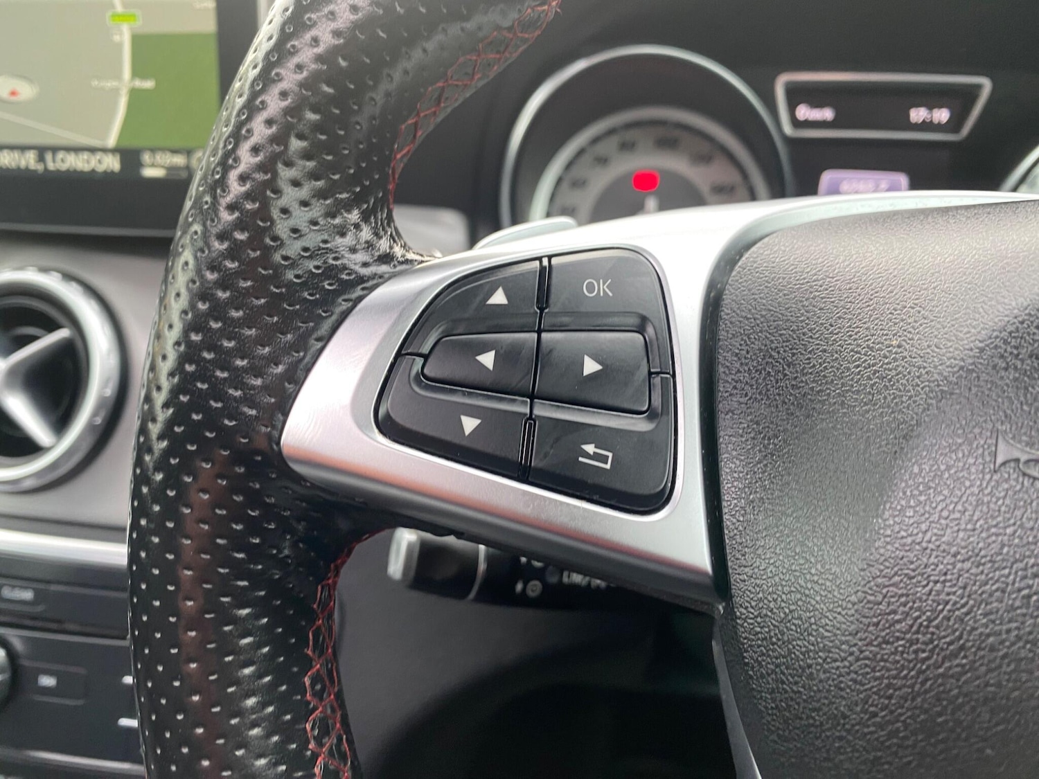 Used Mercedes-Benz GLA 2016 for sale - 76109535: Photo 29