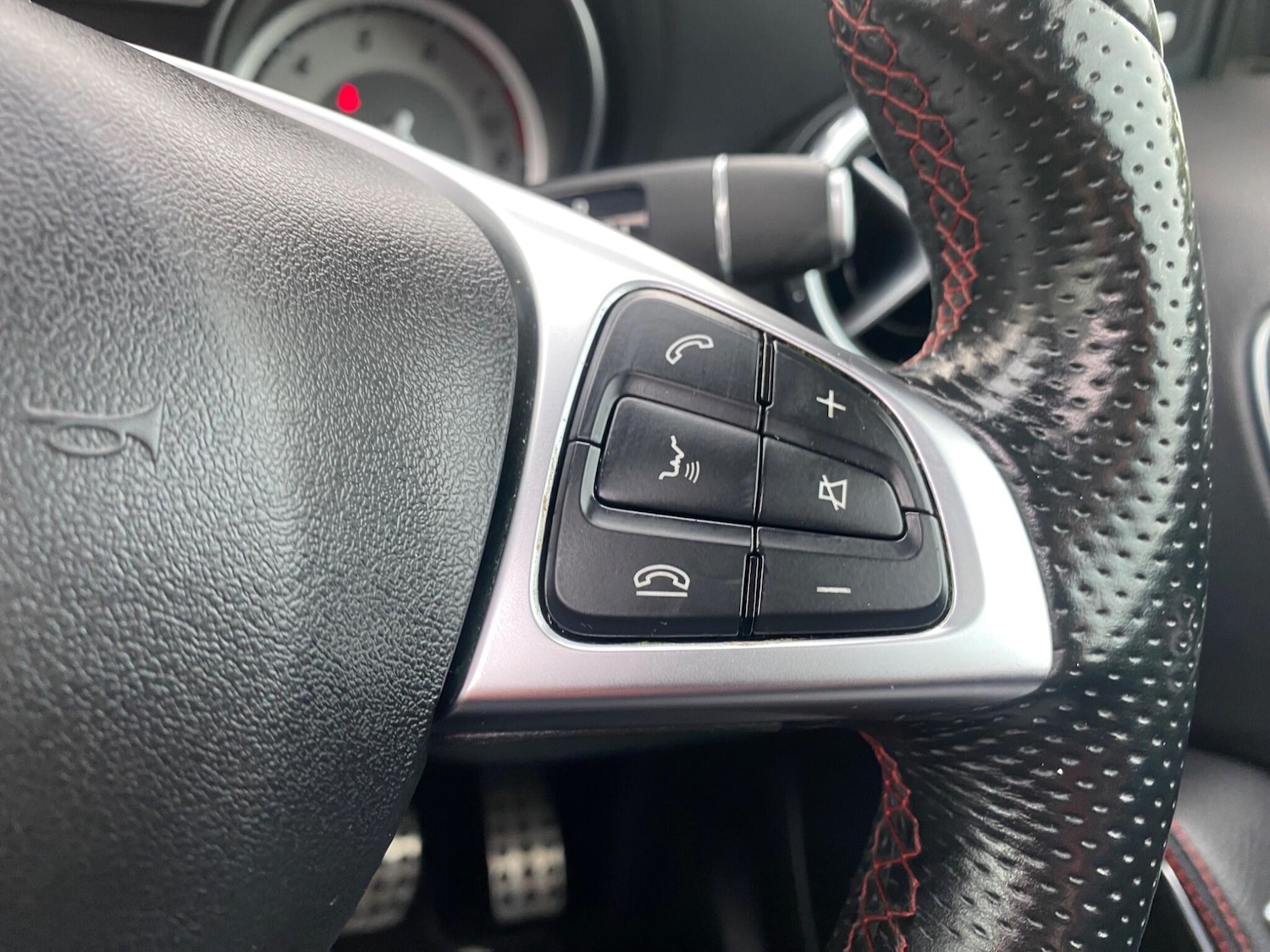 Used Mercedes-Benz GLA 2016 for sale - 76109535: Photo 30