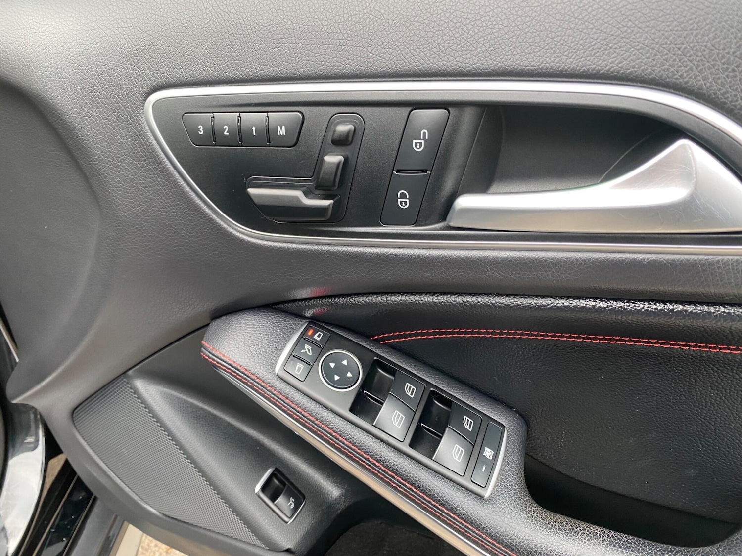 Used Mercedes-Benz GLA 2016 for sale - 76109535: Photo 31