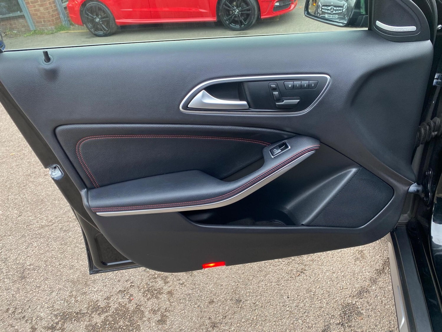 Used Mercedes-Benz GLA 2016 for sale - 76109535: Photo 36