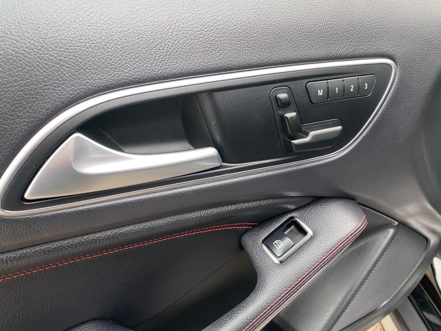 Used Mercedes-Benz GLA 2016 for sale - 76109535: Photo 39