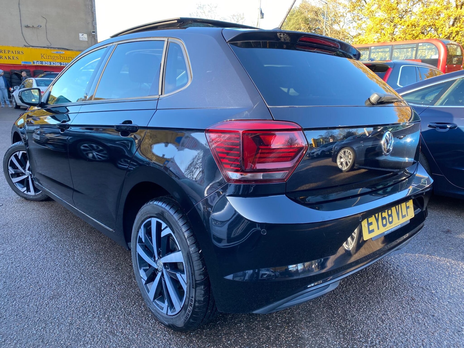 Used Volkswagen Polo 2018 for sale - 76759754: Photo 10