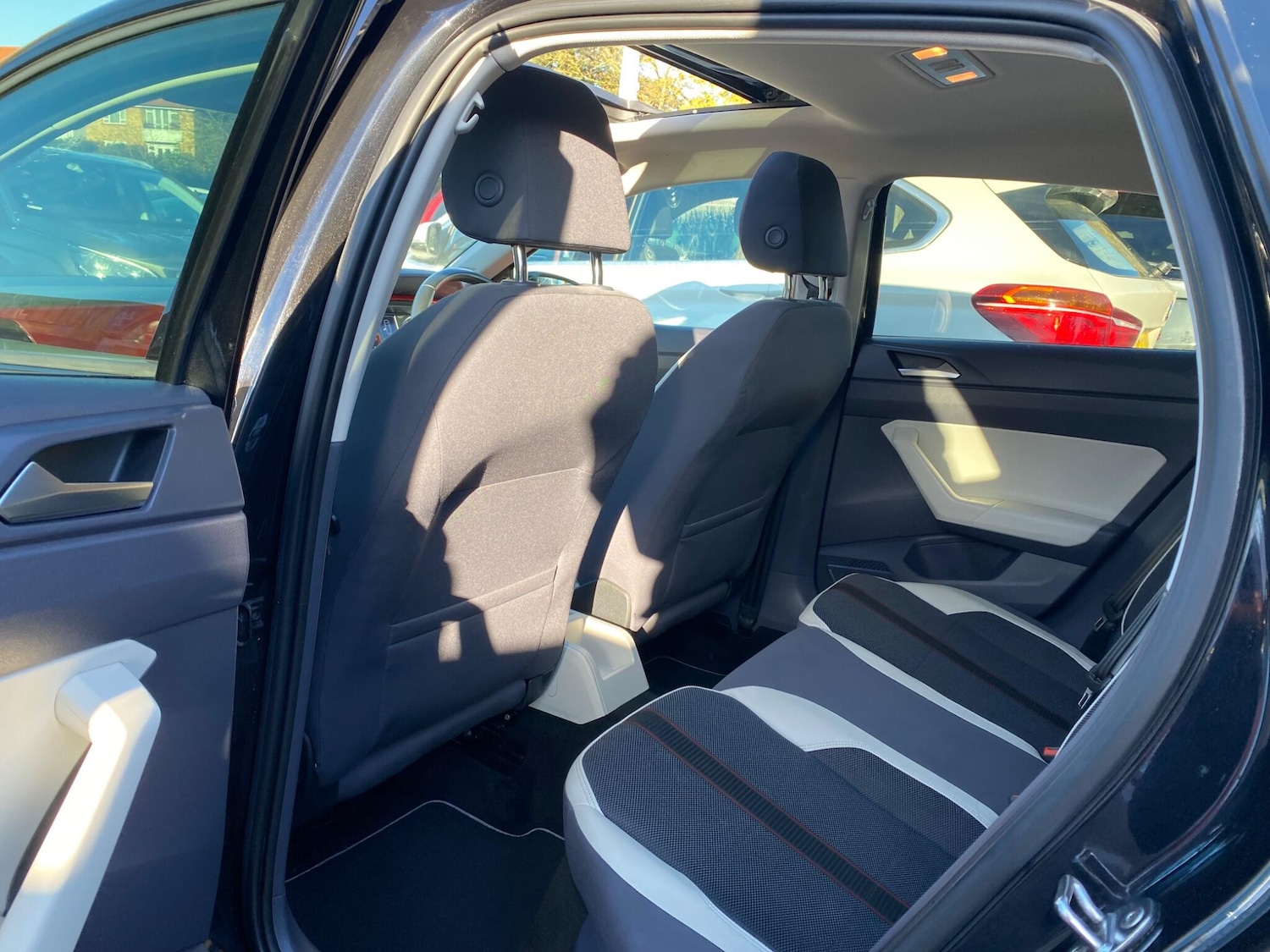 Used Volkswagen Polo 2018 for sale - 76759754: Photo 35