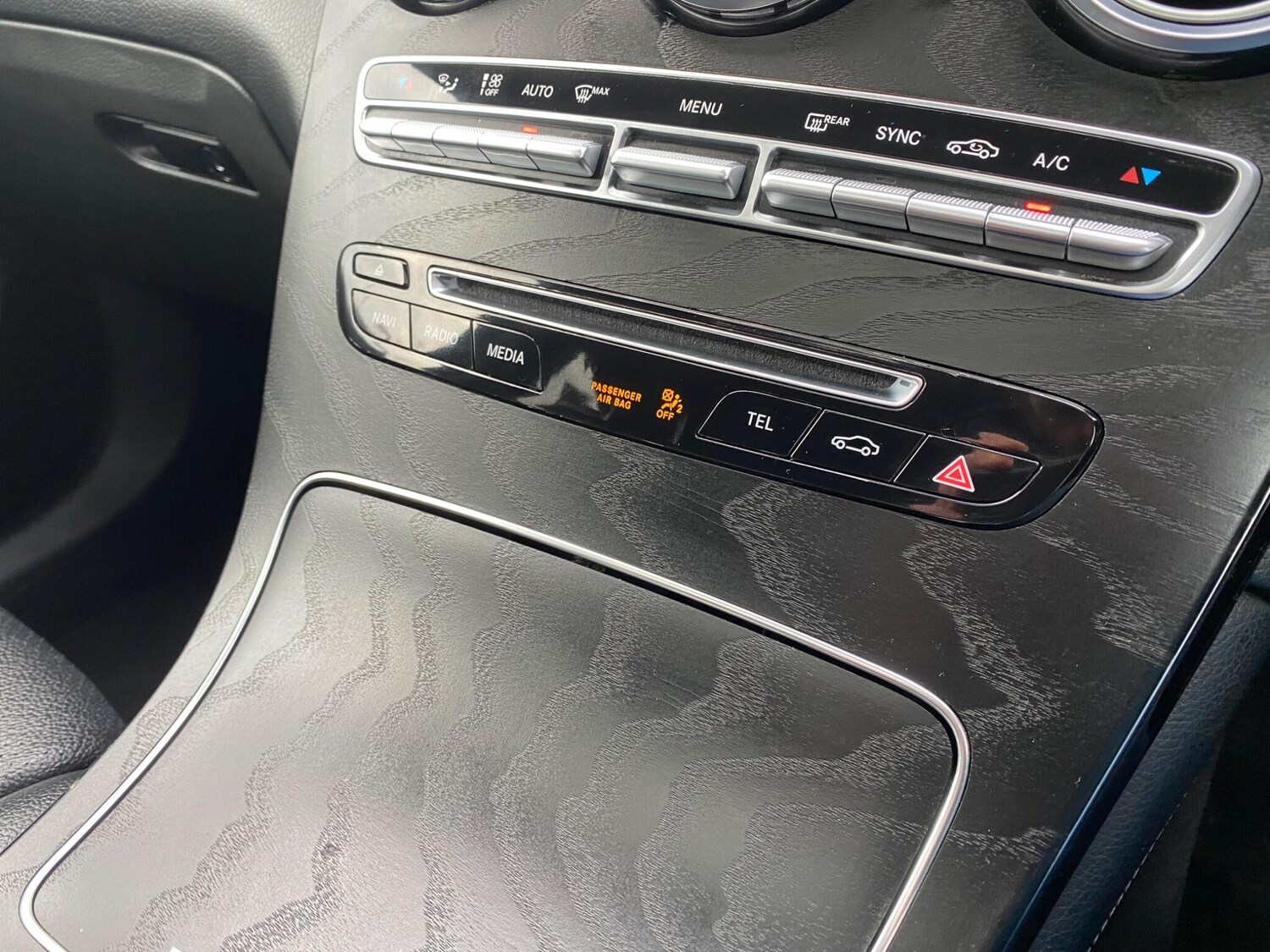 Used Mercedes-Benz GLC 2018 for sale - 76585438: Photo 27