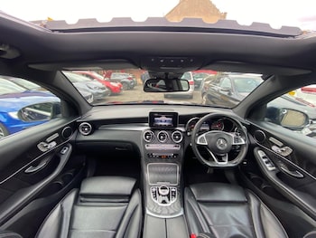 Used Mercedes-Benz GLC 2018 for sale - 76585438: Photo