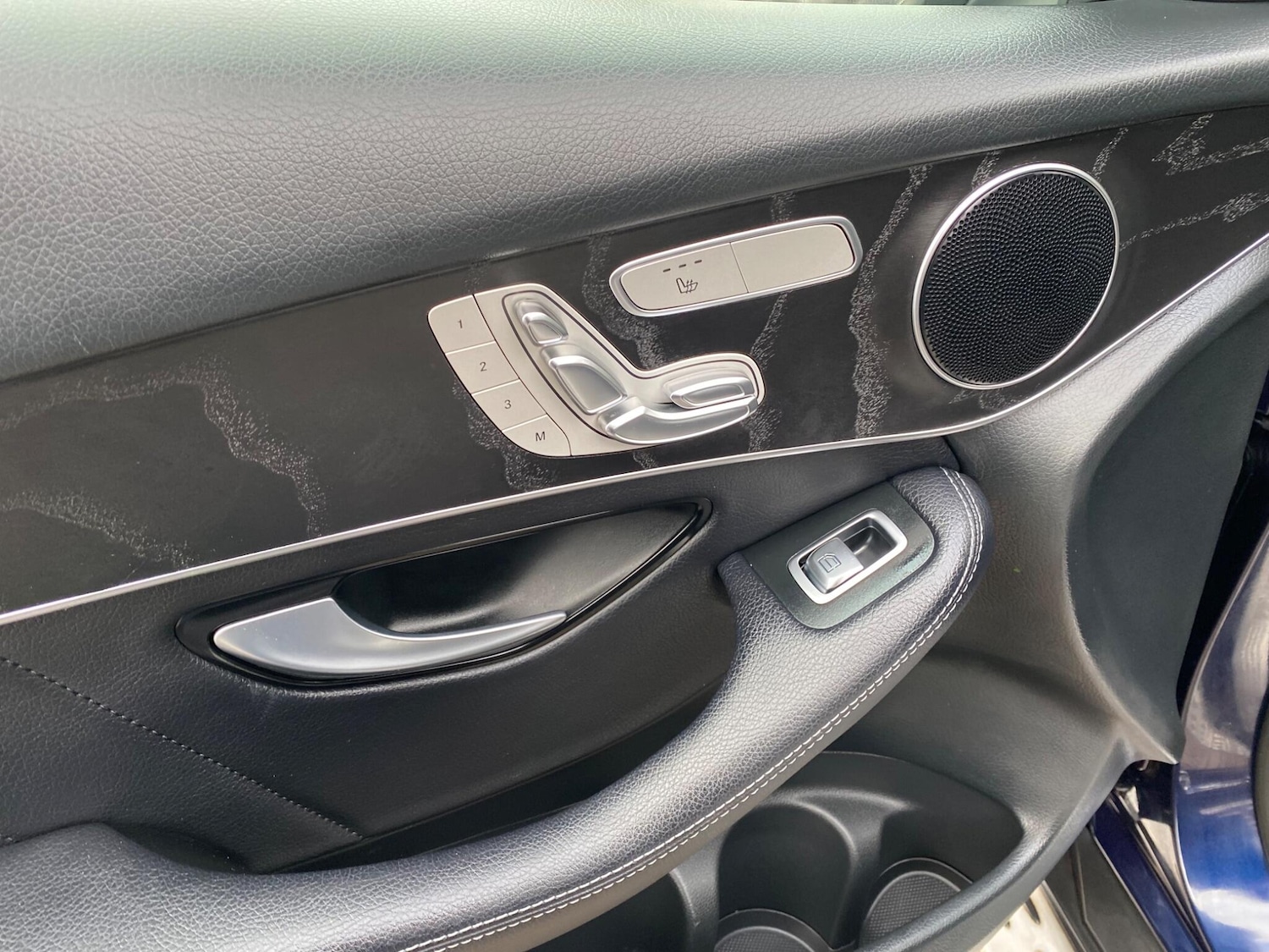 Used Mercedes-Benz GLC 2018 for sale - 76585438: Photo 32