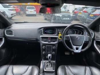 Used Volvo V40 2018 for sale - 74895518: Photo