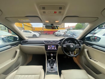Used Skoda Superb 2017 for sale - 75634205: Photo