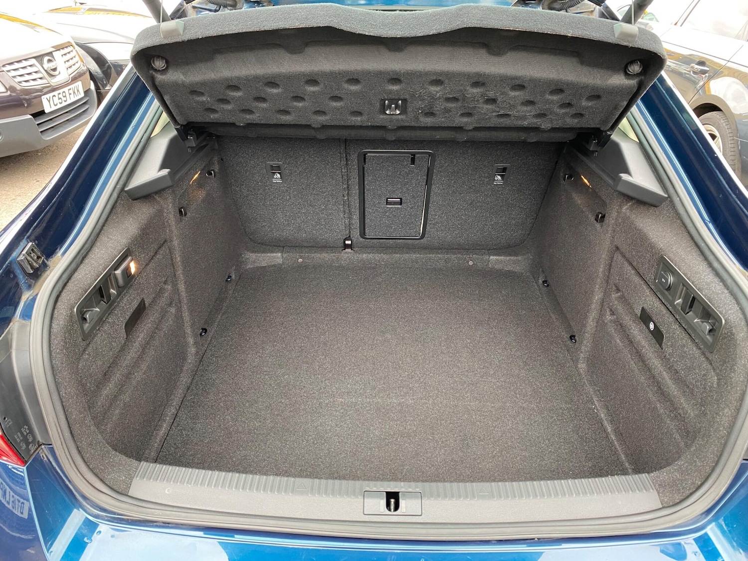 Used Skoda Superb 2017 for sale - 75634205: Photo 44