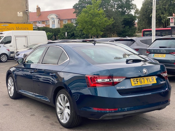 Used Skoda Superb 2017 for sale - 75634205: Photo 9