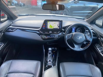 Used Toyota C-HR 2019 for sale - 78307227: Photo