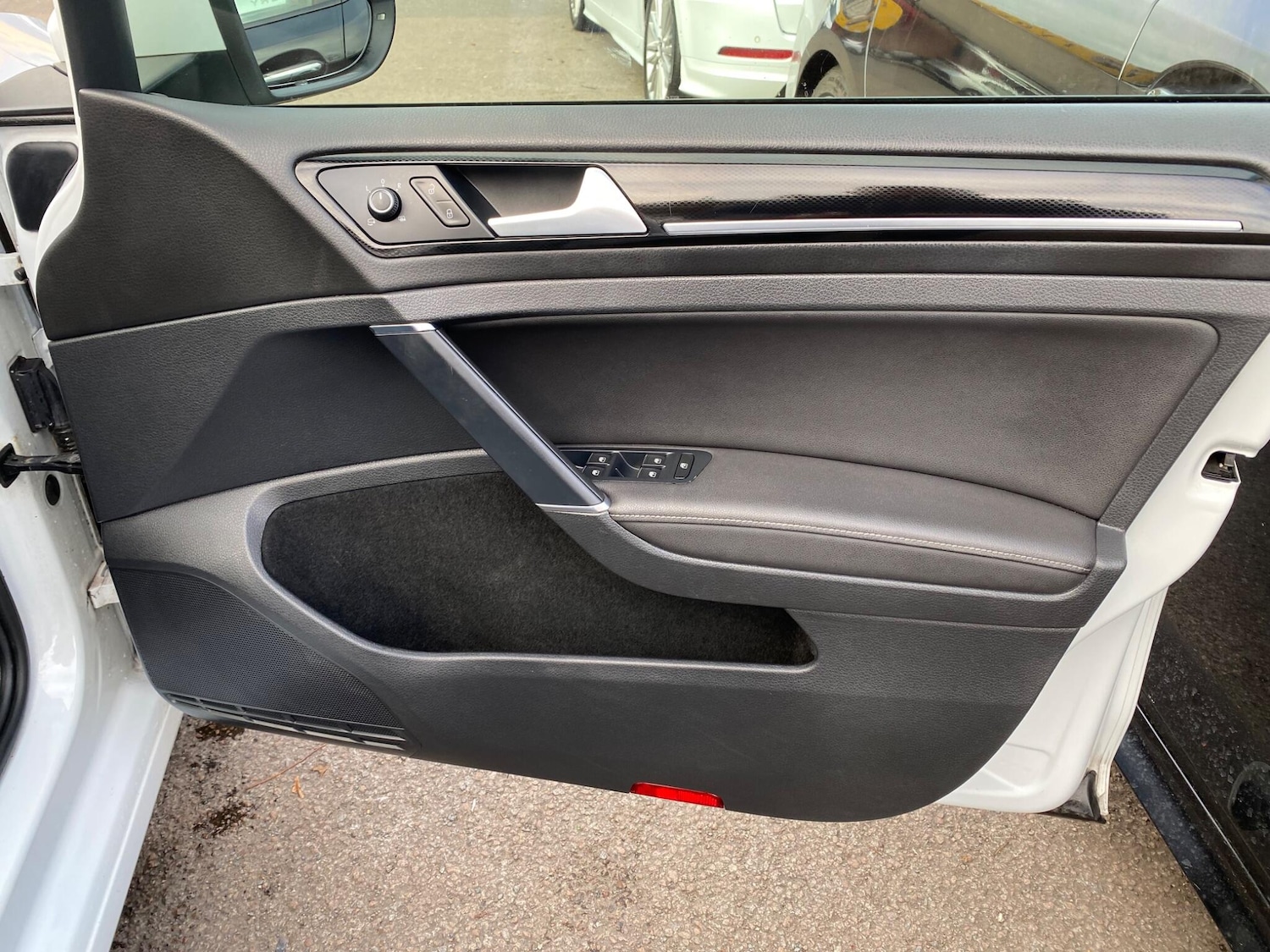 Used Volkswagen Golf 2013 for sale - 76633229: Photo 16