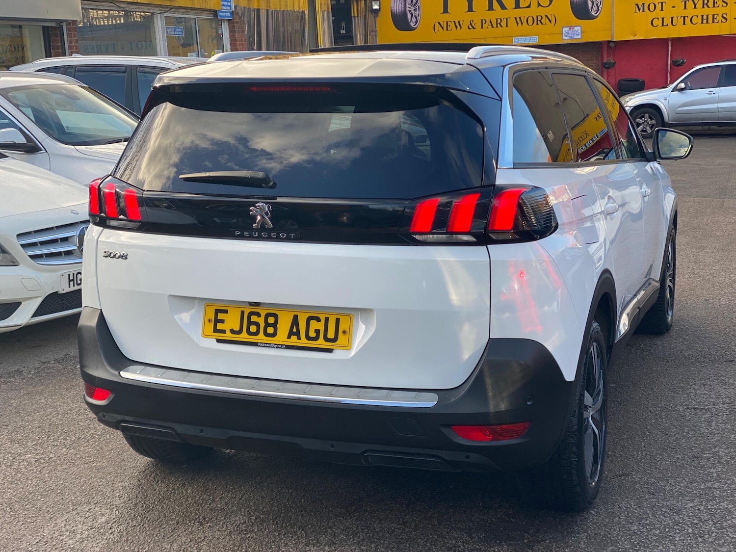 Used Peugeot 5008 2018 for sale - 76976258: Photo 11