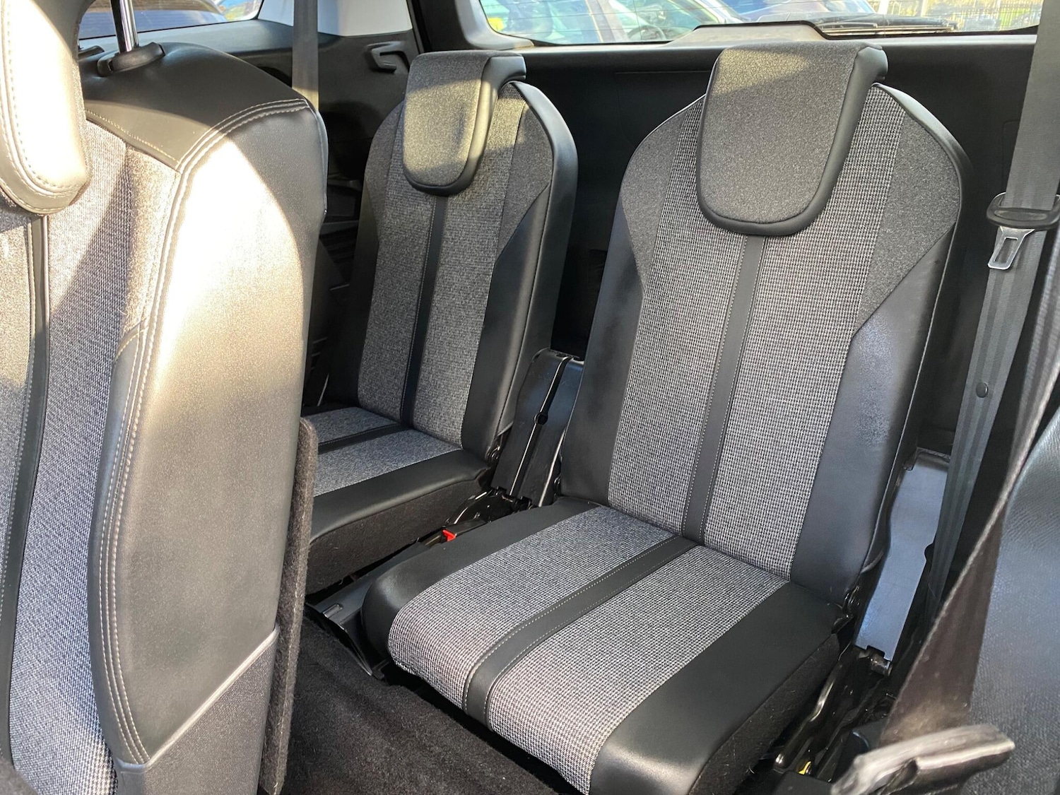 Used Peugeot 5008 2018 for sale - 76976258: Photo 37