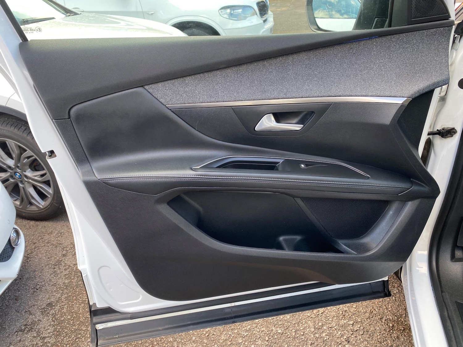 Used Peugeot 5008 2018 for sale - 76976258: Photo 38