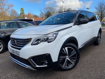 Used Peugeot 5008 2018 for sale - 76976258: Photo