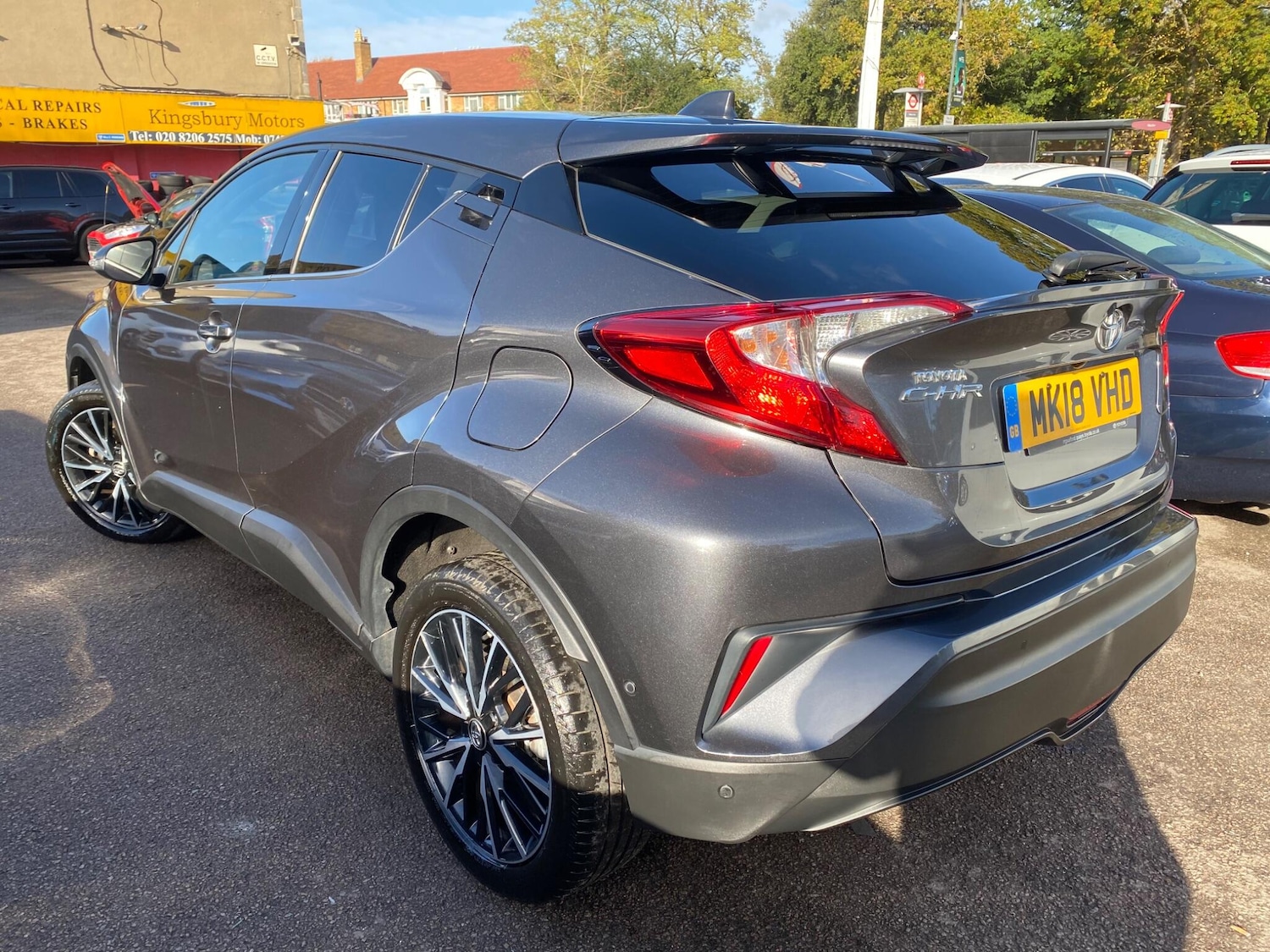 Used Toyota C-HR 2018 for sale - 76398454: Photo 10