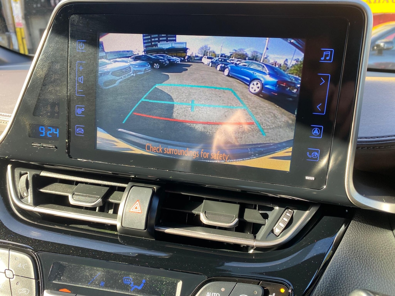 Used Toyota C-HR 2018 for sale - 76398454: Photo 19