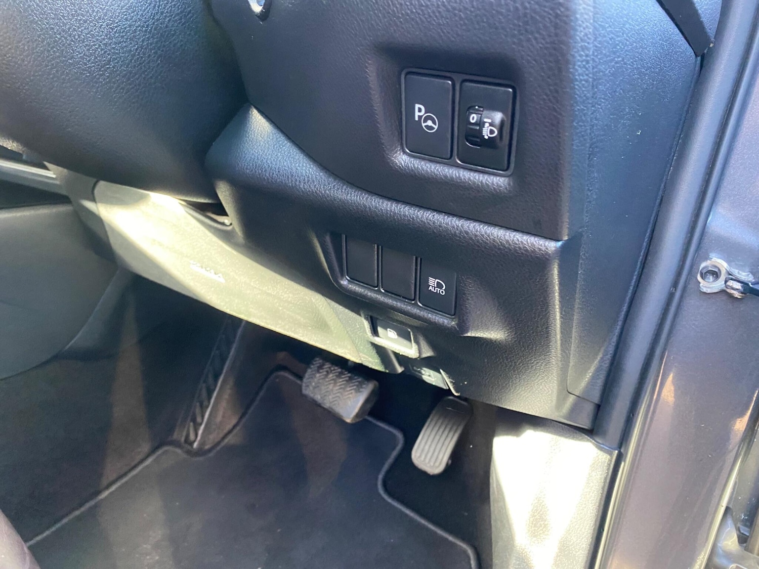 Used Toyota C-HR 2018 for sale - 76398454: Photo 25