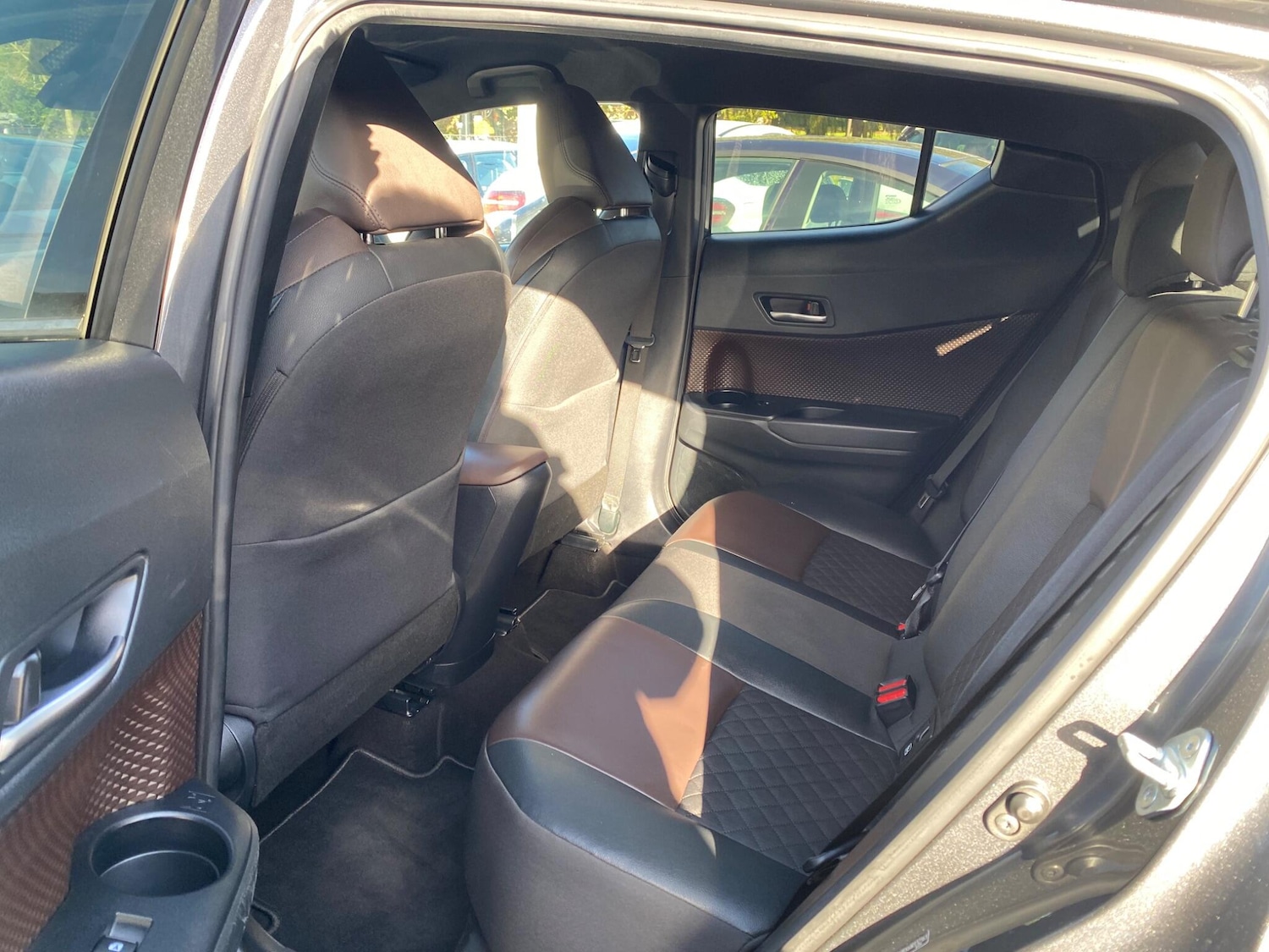 Used Toyota C-HR 2018 for sale - 76398454: Photo 28