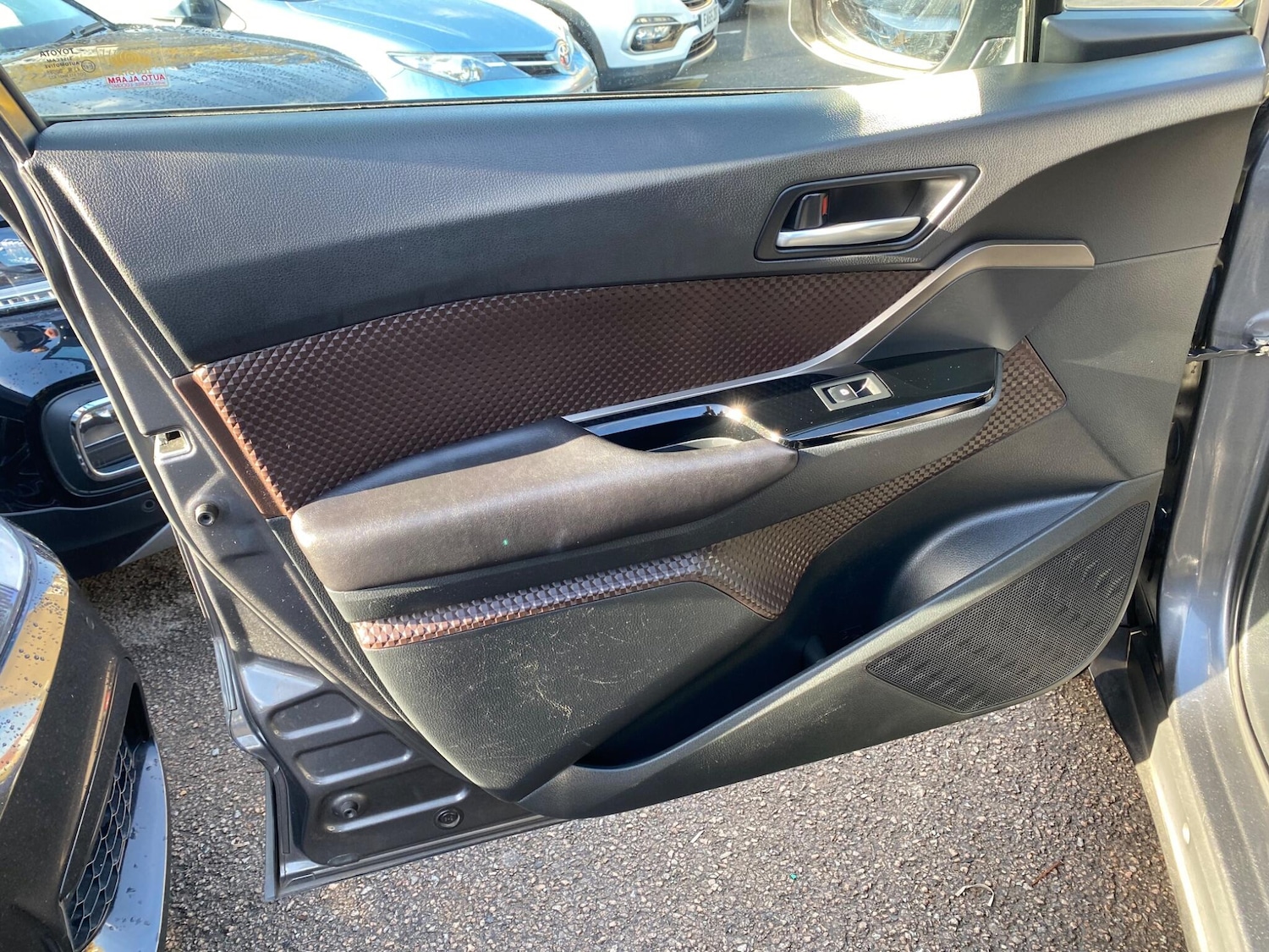 Used Toyota C-HR 2018 for sale - 76398454: Photo 29