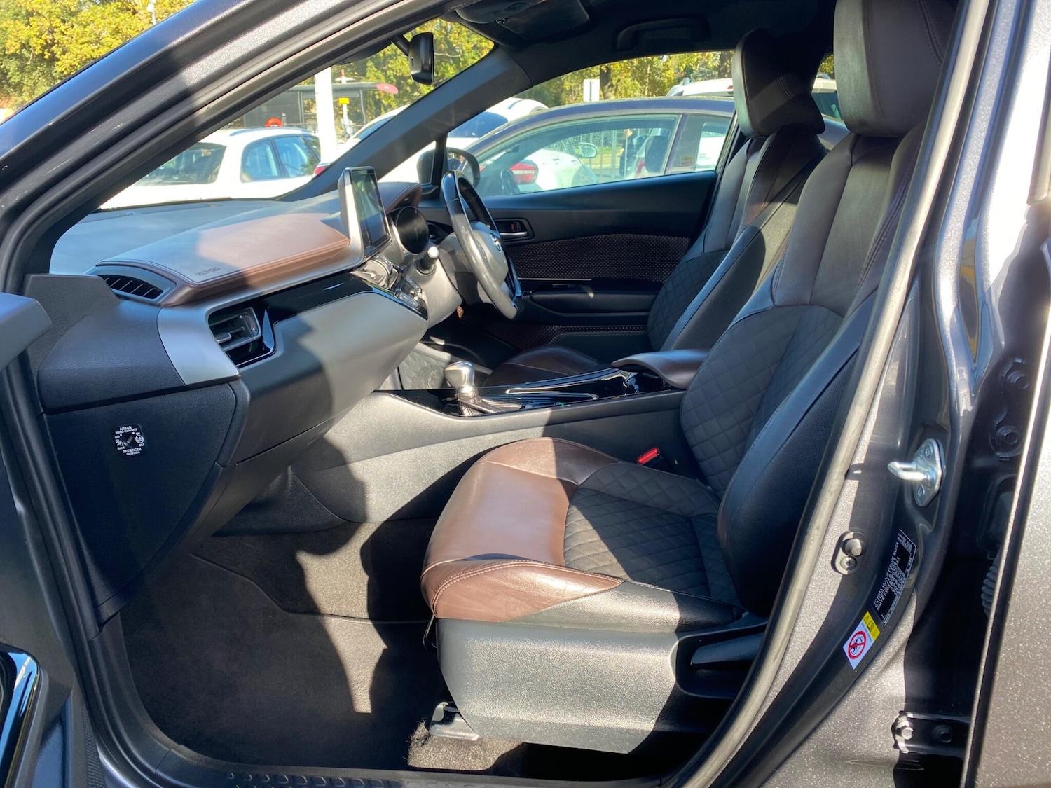 Used Toyota C-HR 2018 for sale - 76398454: Photo 30