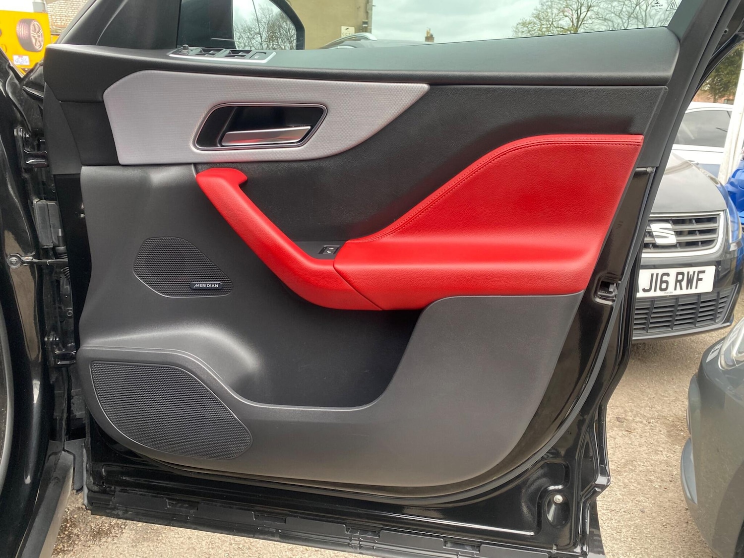 Used Jaguar F-Pace 2017 for sale - 78141434: Photo 16