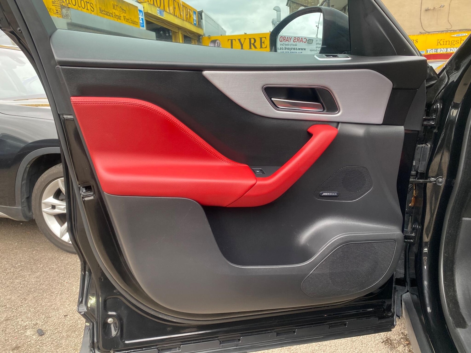 Used Jaguar F-Pace 2017 for sale - 78141434: Photo 36