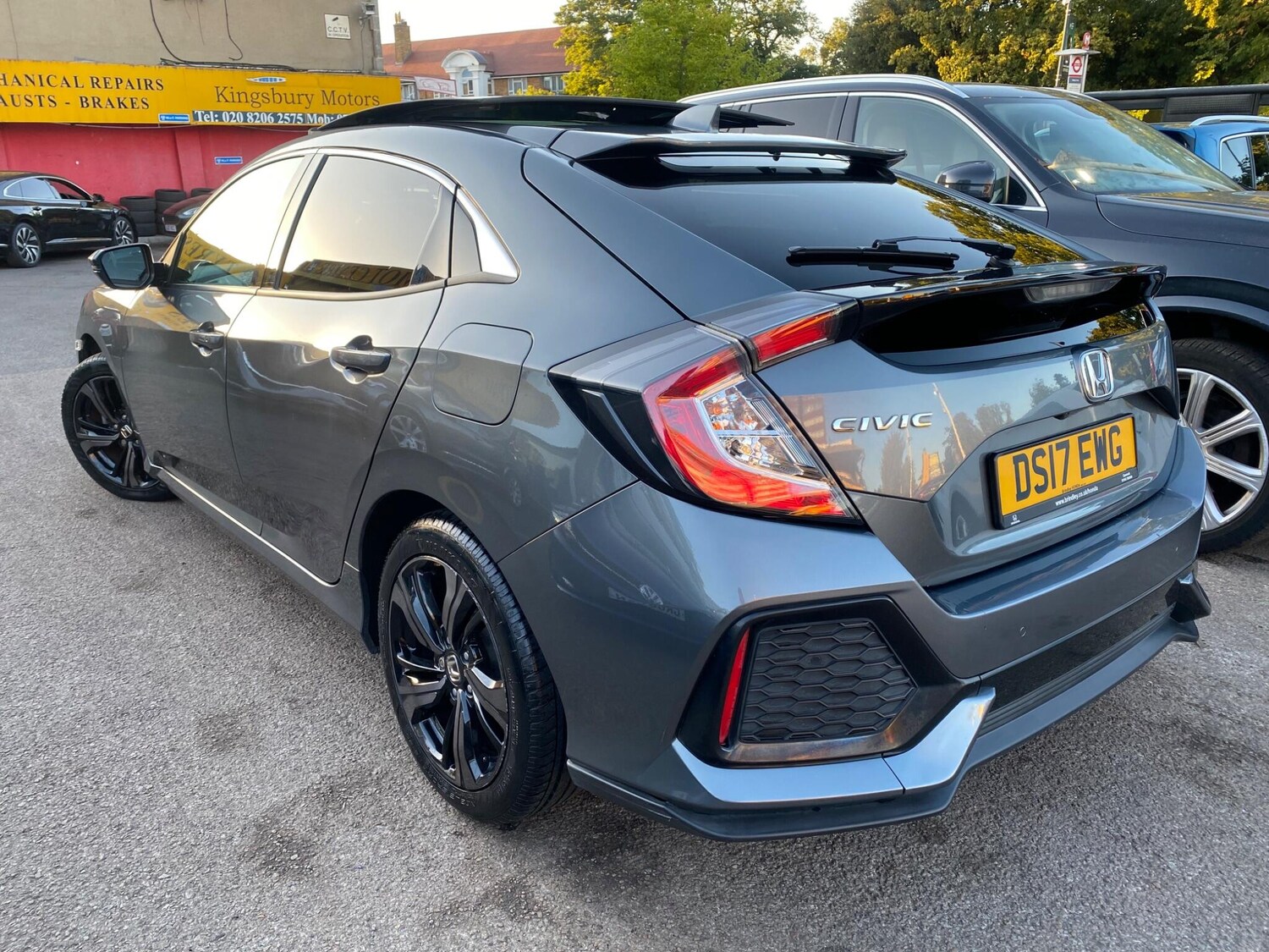 Used Honda Civic 2017 for sale - 75678477: Photo 46