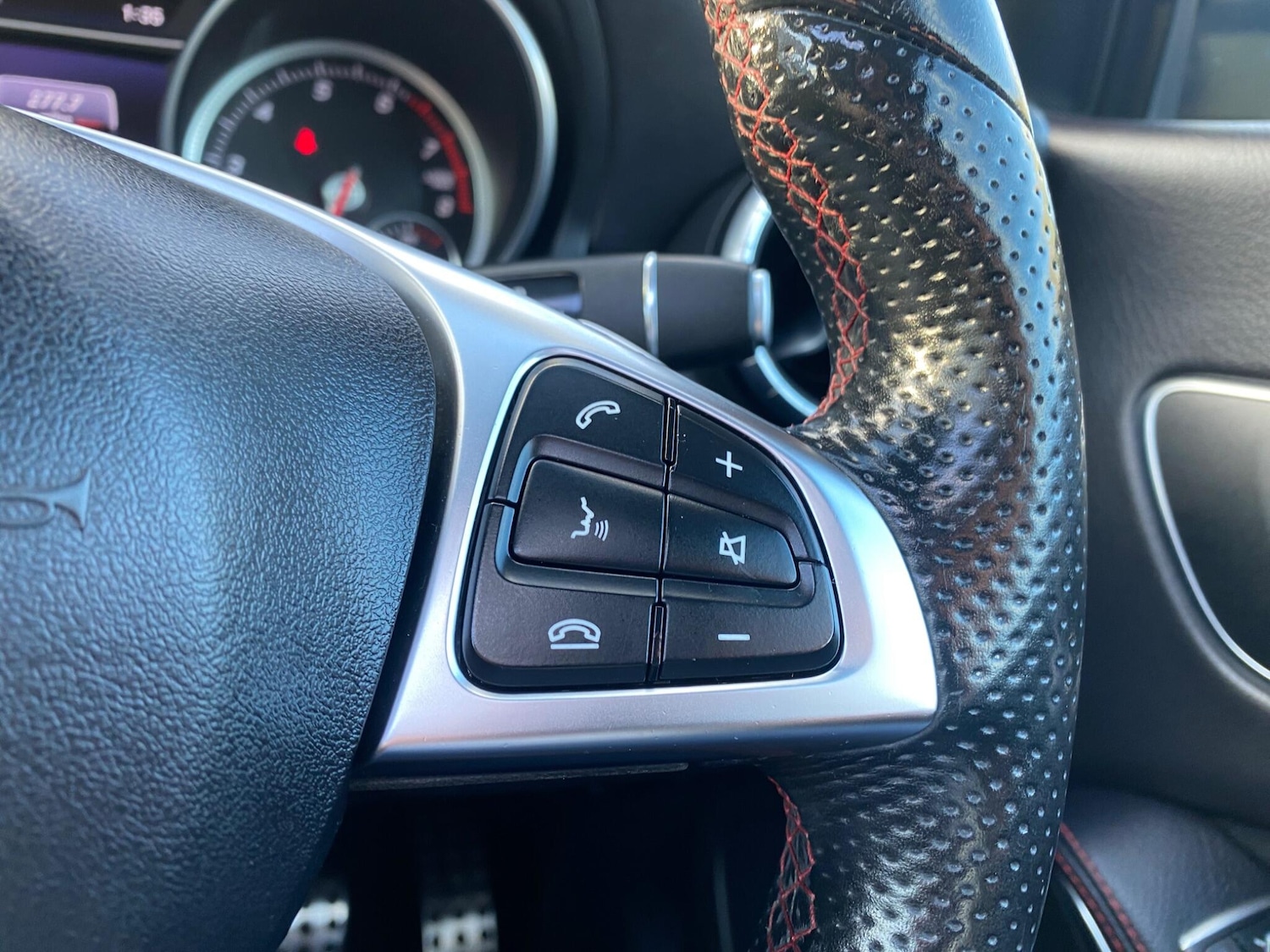 Used Mercedes-Benz CLA 2018 for sale - 76671410: Photo 32