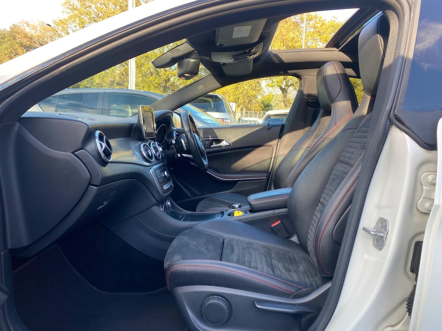 Used Mercedes-Benz CLA 2018 for sale - 76671410: Photo 39