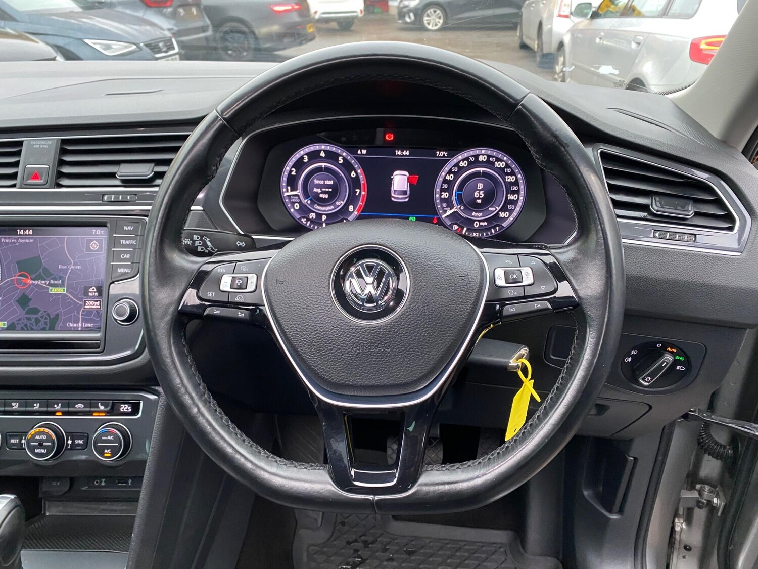 Used Volkswagen Tiguan 2016 for sale - 77425074: Photo 24