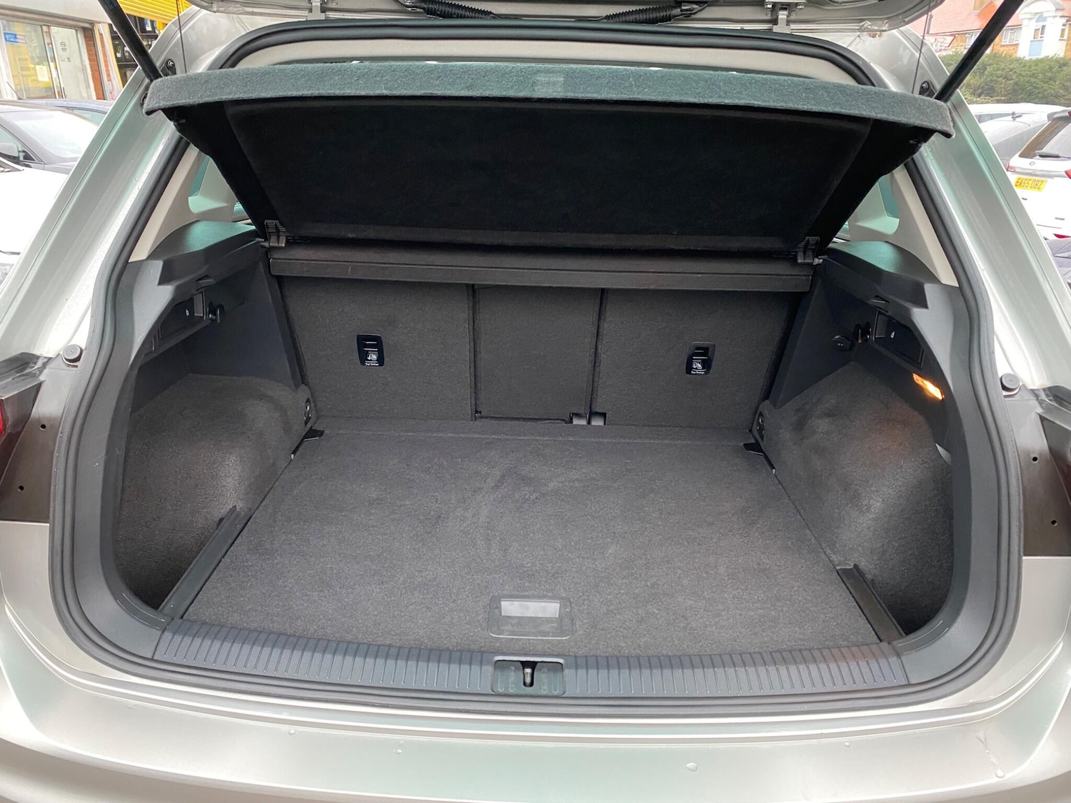 Used Volkswagen Tiguan 2016 for sale - 77425074: Photo 40