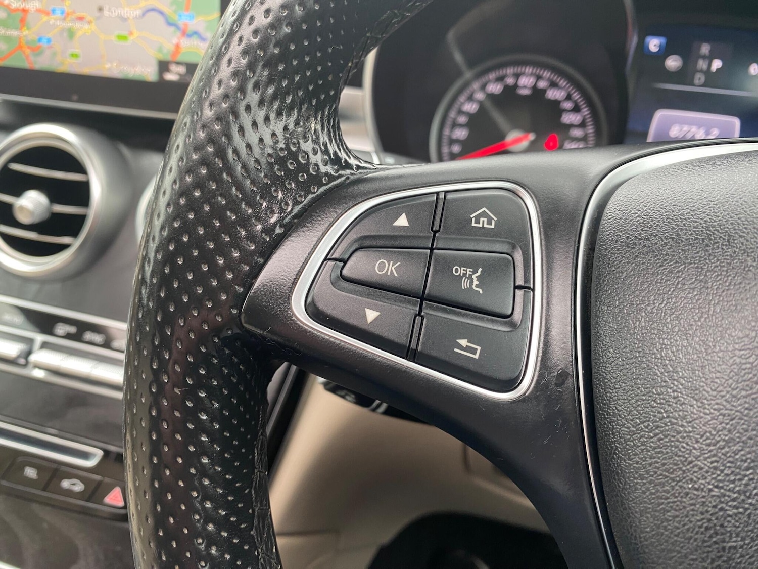 Used Mercedes-Benz GLC 2016 for sale - 76001994: Photo 27