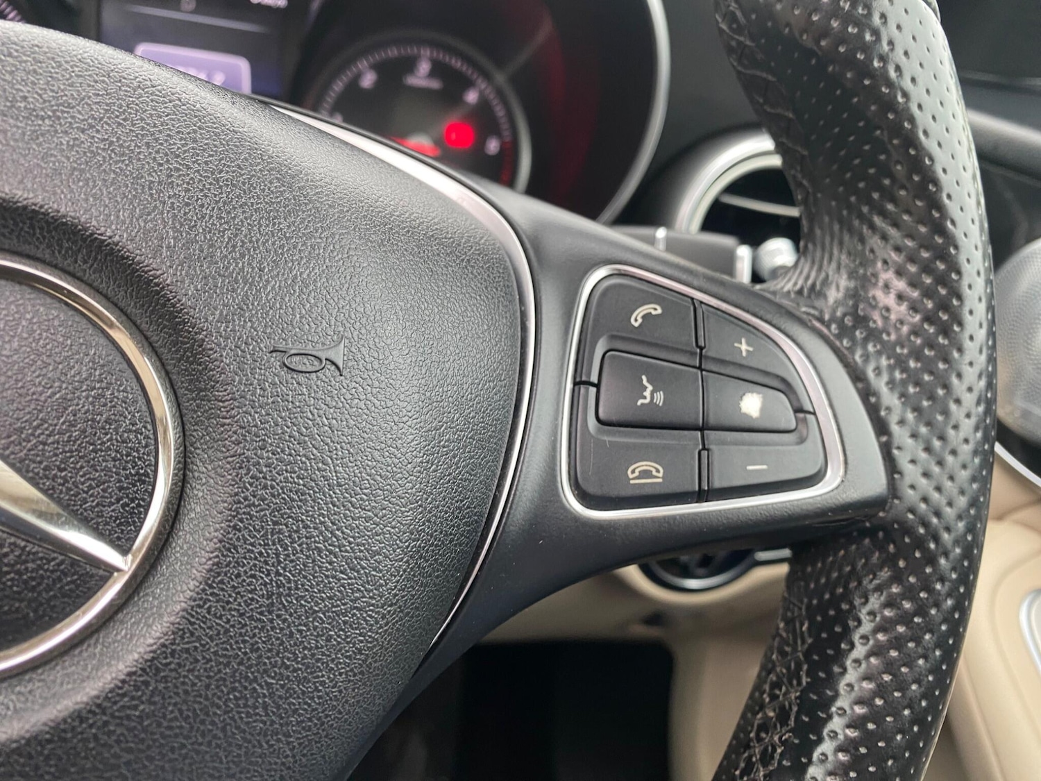 Used Mercedes-Benz GLC 2016 for sale - 76001994: Photo 28